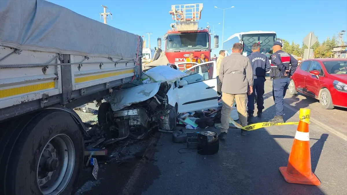 aksarayda kaza anne hayatini kaybetti 9bkuI8qB