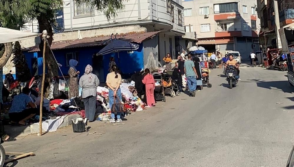 mersinde izinsiz pazar kaldirildi LHHPbFnU