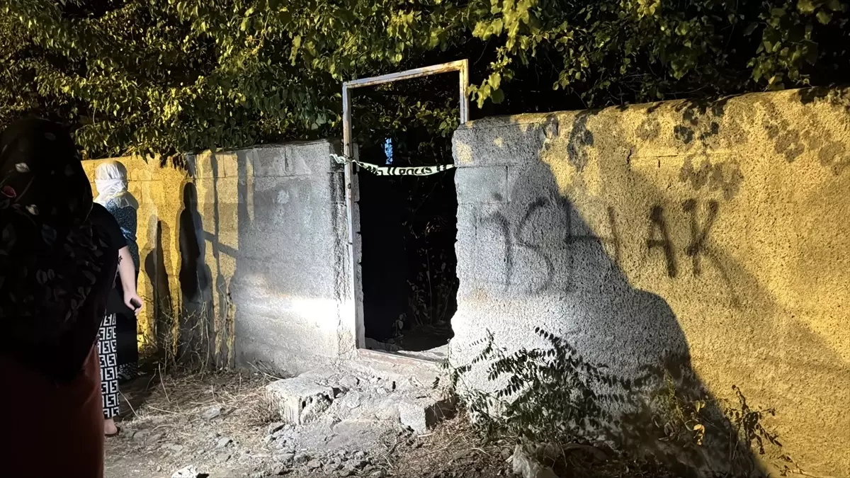 musta yanginda yatalak kisi hayatini kaybetti QzMaO7VP