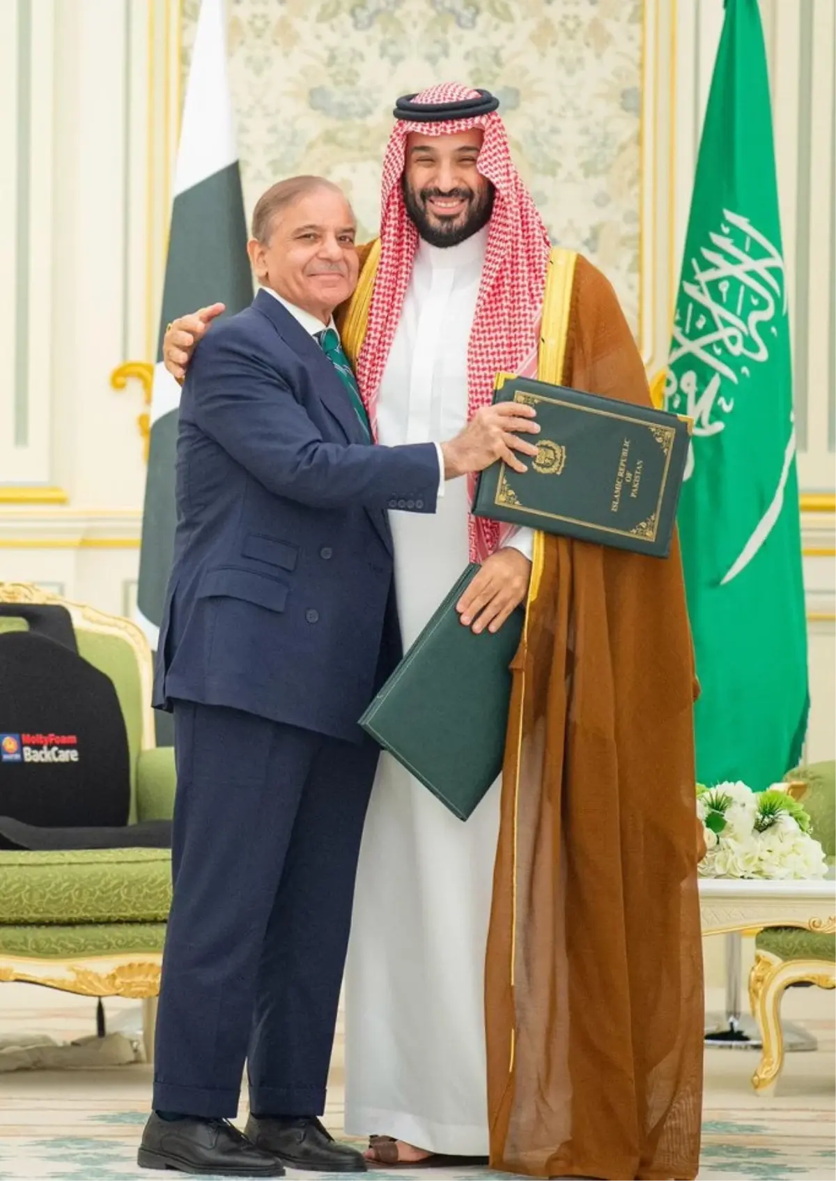 suudi arabistan ve pakistandan savunma anlasmasi DsgguTVt