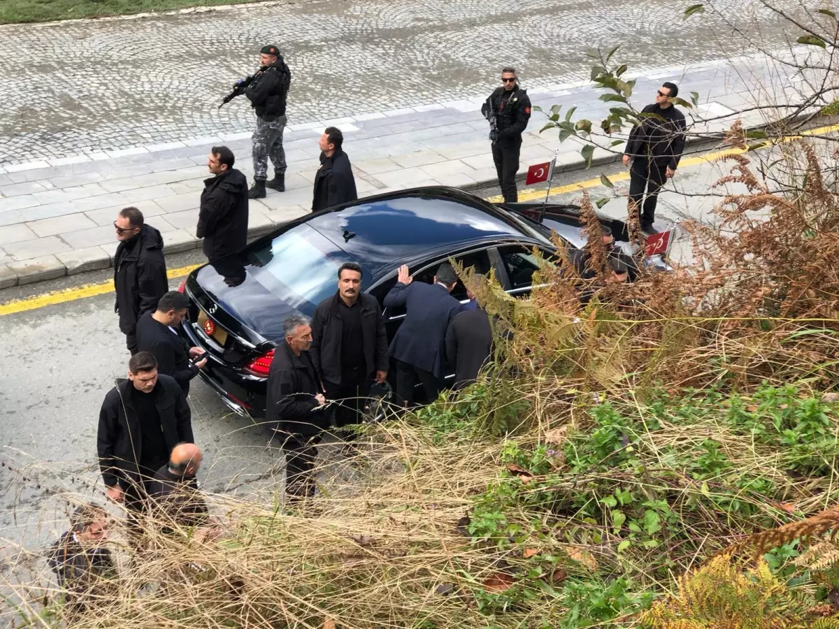 cumhurbaskani erdogan rizede sel yararlarini inceledi ve ayder yaylasini ziyaret etti YB7BCq4A