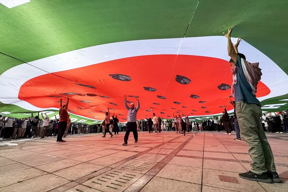 konyada filistine destek yuruyusu VH4jOvIz