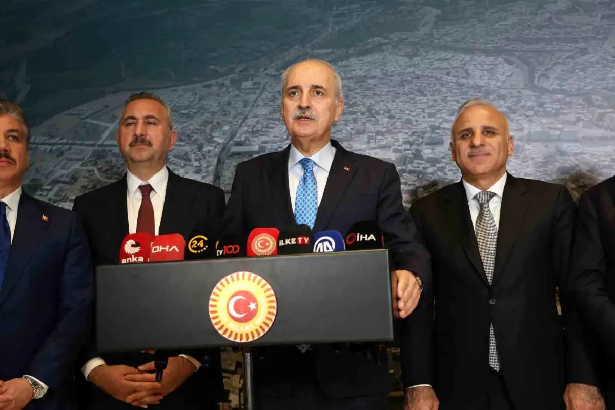 kurtulmus komisyon anayasa degistirmiyor 6ZGpW5sZ.jpg