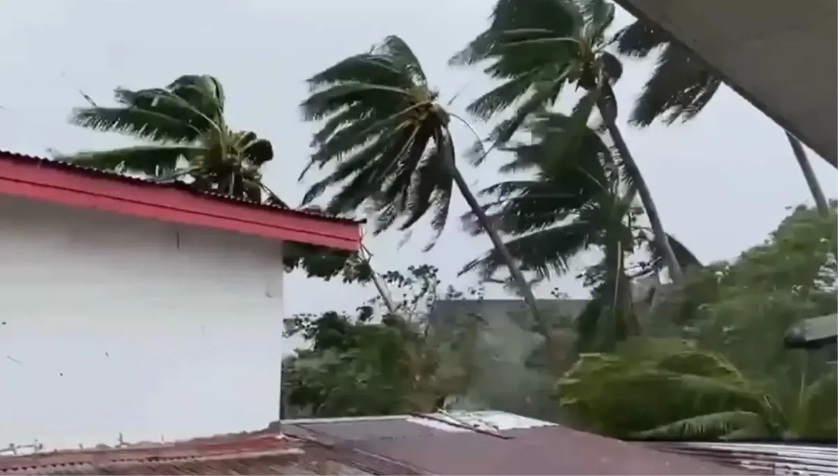 kalmaegi tayfunu 66 olu l4CwCrOW.jpg