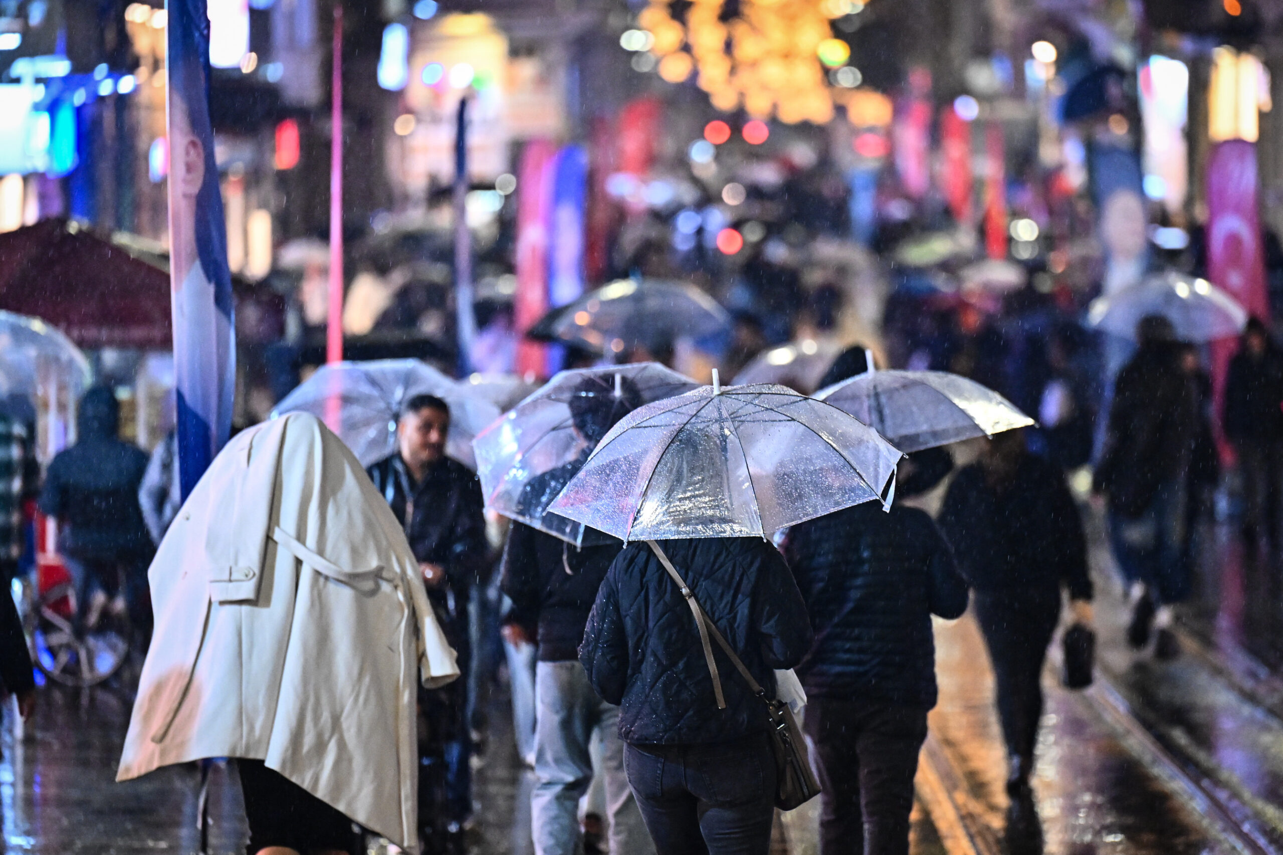 meteorolojiden 30 il icin uyari saganak yagis etkili olacak dvItgRKi.jpg