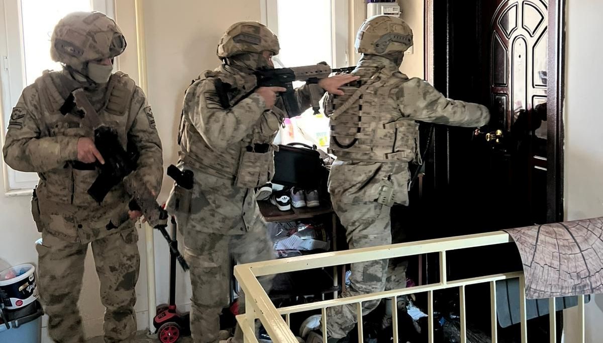 nevsehirde uyusturucu operasyonu 10 gozalti hFdajiT4.jpg