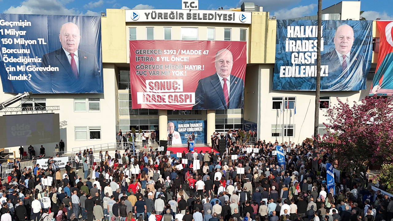 Yüreğir’de Görevden Uzaklaştırmaya Karşı Direniş: Ali Demirçalı Pes Etmedi