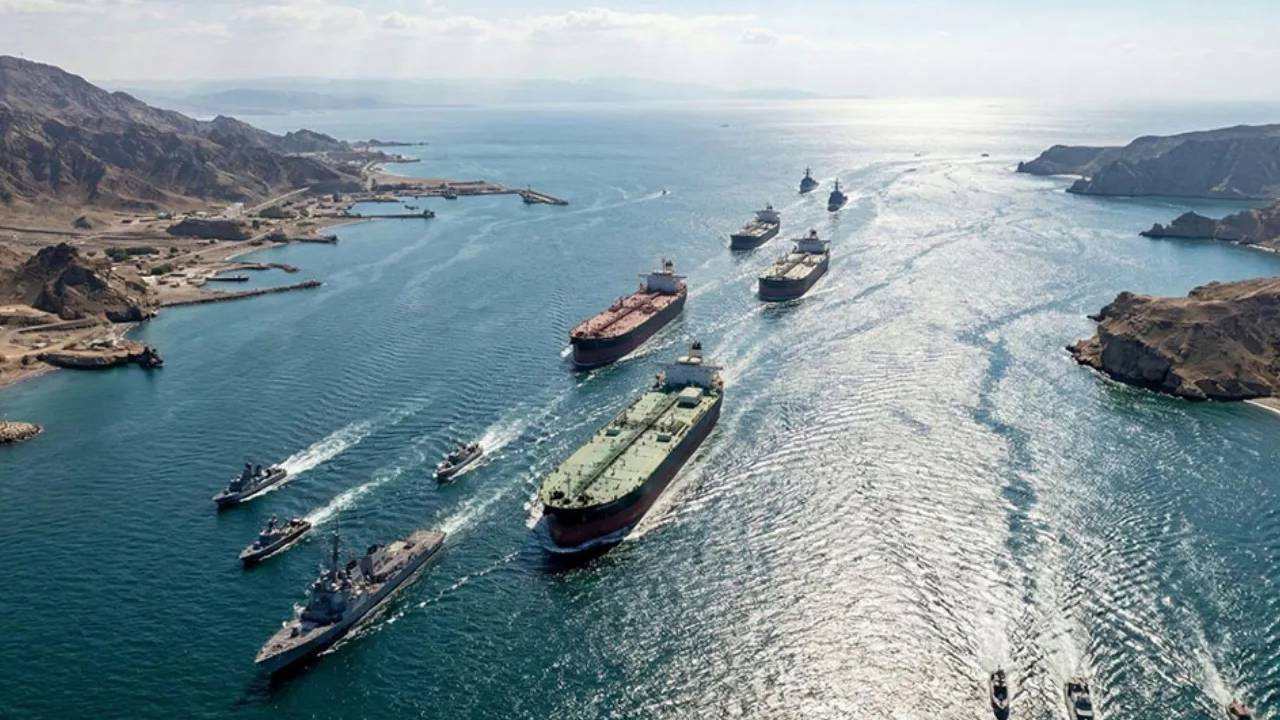 trump-si-gorusmesinden-sonra-irandan-kritik-cin-karari-hurmuzu-actilar-GY8AF1G3
