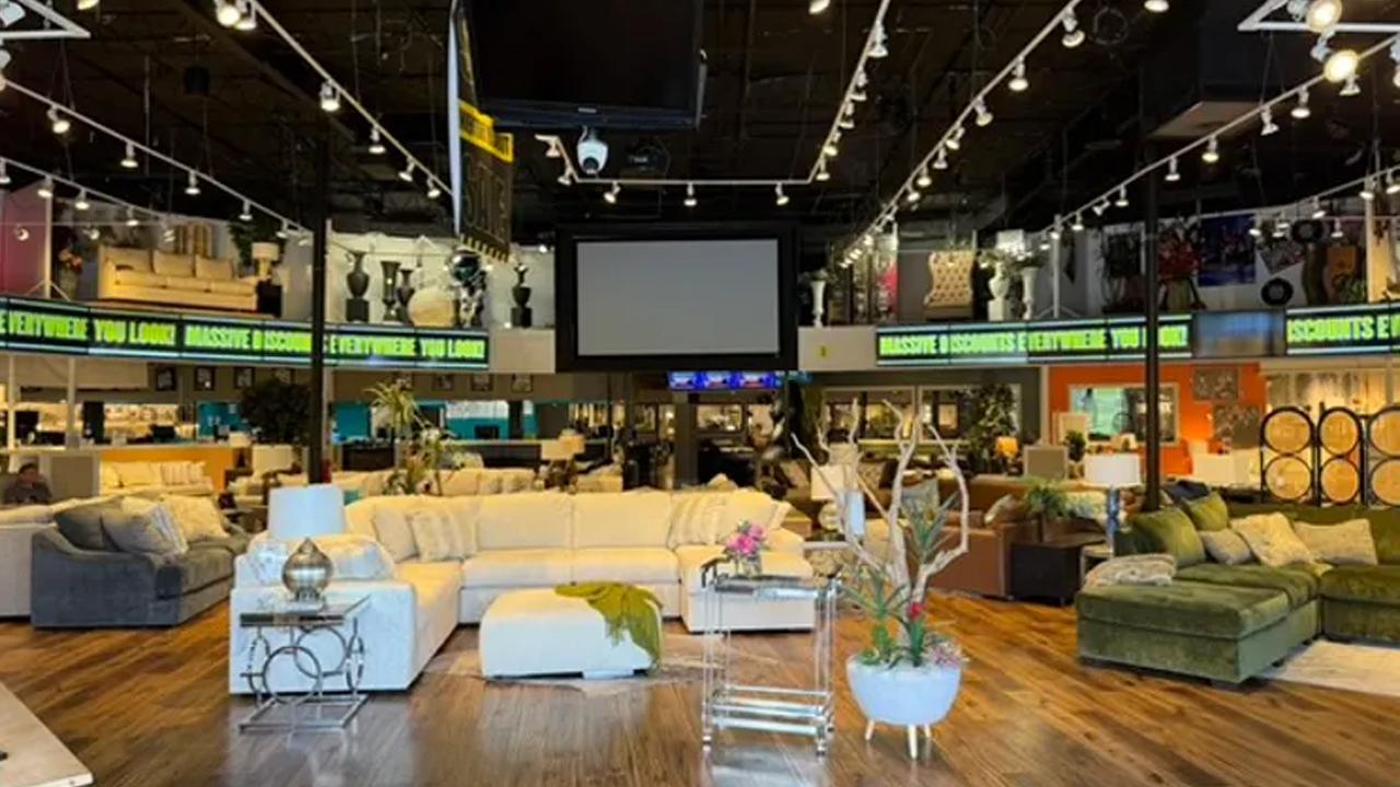 40 yillik dev magaza kapatiliyor tum subeleri kepenk indiriyor GlrTZ6Lw